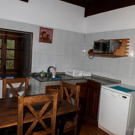 Holiday home Casa Rural Alegrias Malleza